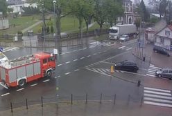 Wypadek w Sokółce. Wóz strażacki uderzył w dom