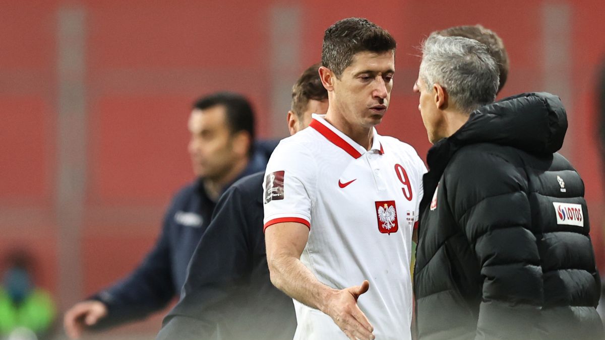 Na zdjęciu od lewej: Robert Lewandowski i Paulo Sousa