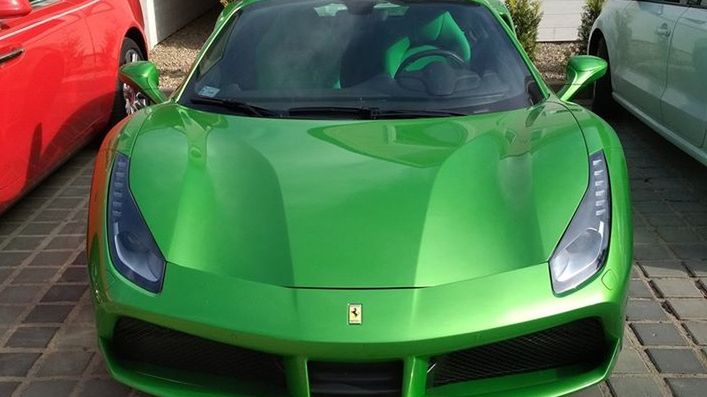 Zielone ferrari zostało skradzione w Mielnie.