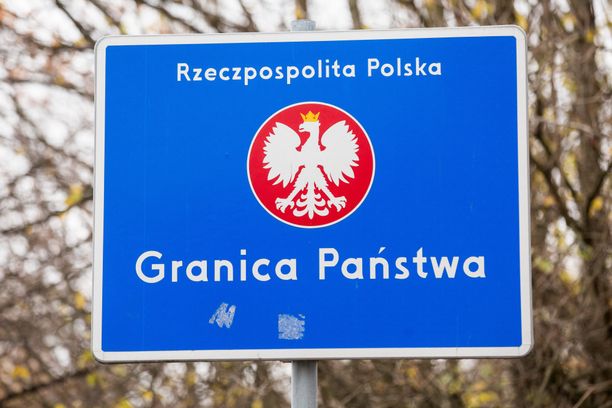 Polacy rezygnują z meldunku w kraju. Mają dosyć wysokich podatków