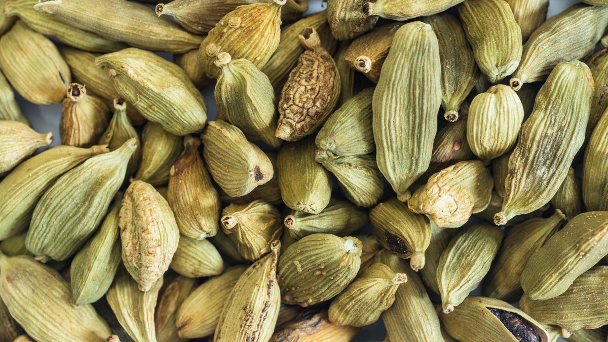 Kardamon a zdrowie. Na co wpływa?