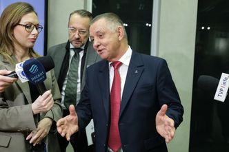 Czarne chmury nad Banasiem. Wraca sprawa majątku