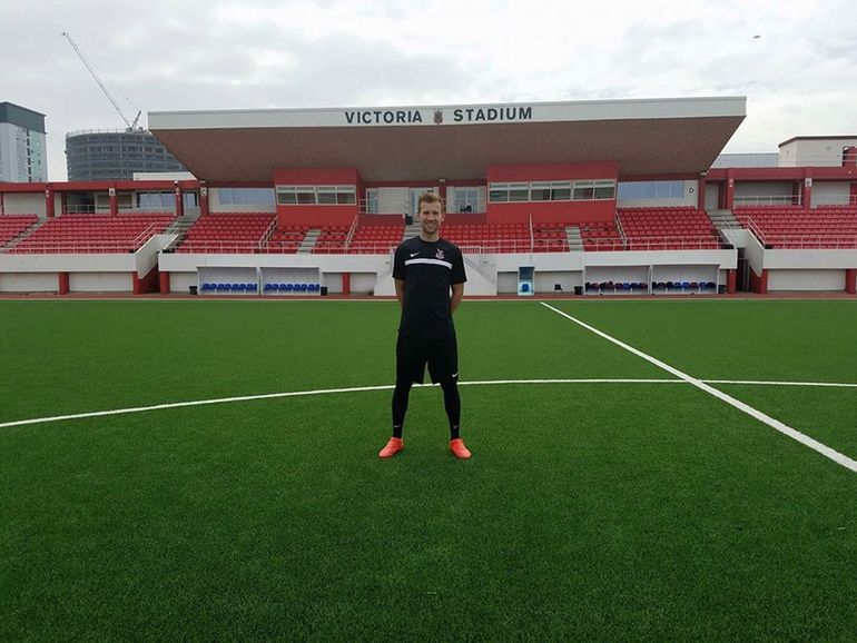 Victoria Stadium. Tutaj Przemysław Zabielski przeszedł do historii jako strzelec pierwszego polskiego gola w Gibraltarze (fot. archiwum prywatne)