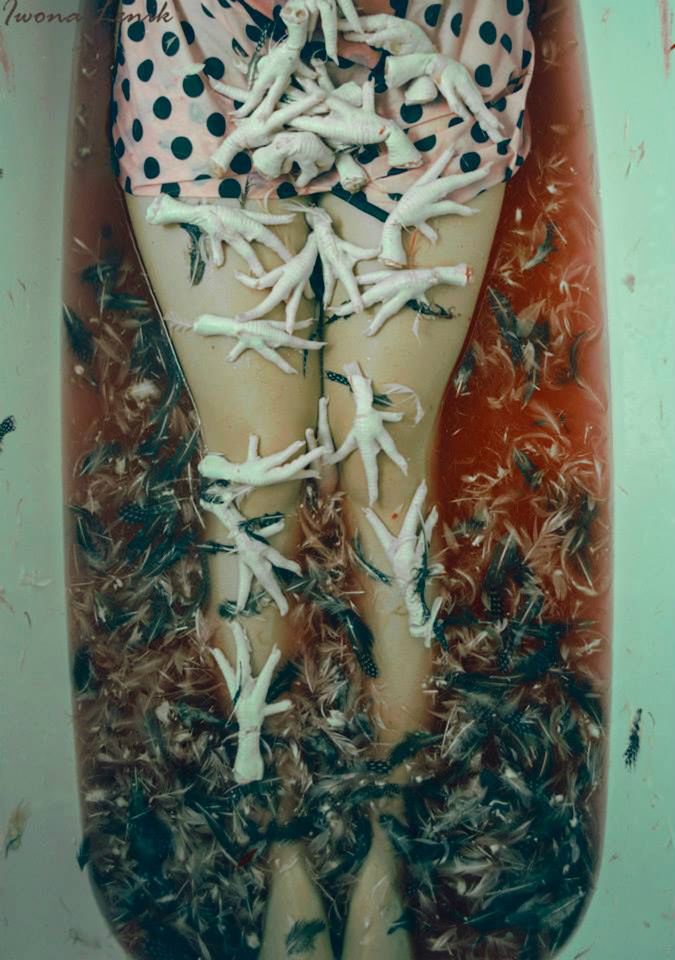 O rolach i tożsamości kobiet. Projekt Wanna Iwony Lenik 5