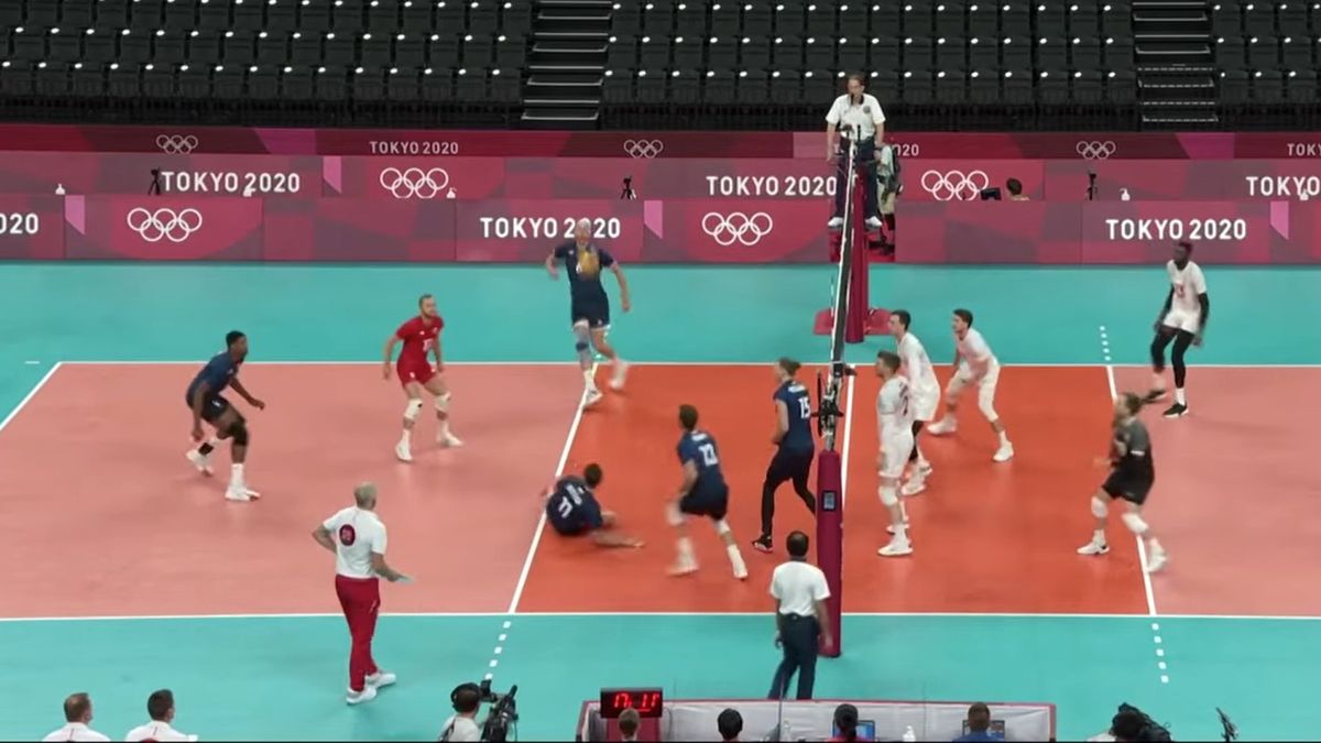 Akcja z meczu Polska - Kanada w turnieju olimpijskim w Tokio