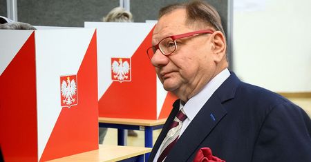 Komisja bez autorytetu, który właśnie teraz jest potrzebny [OPINIA]