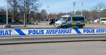 Horror na cmentarzu w Szwecji. Nadzy i zgwałceni czekali w grobach na śmierć