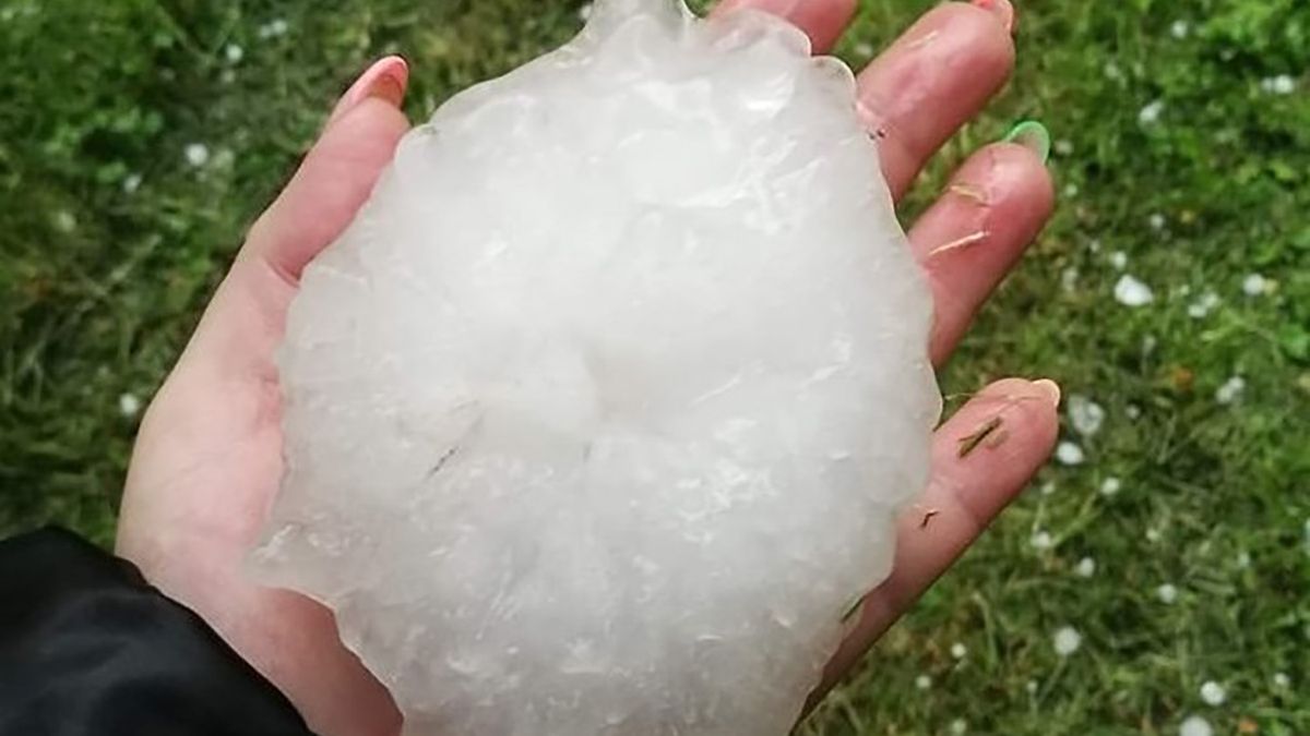 W czwartek zaobserwowano w Polsce rekordową bryłę gradu