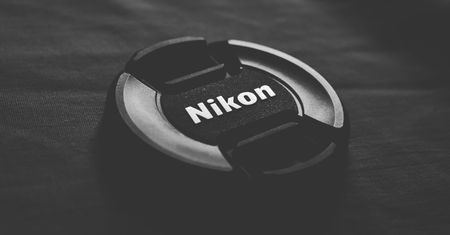 Nikon ma problemy z produkcją. To powód wstrzymania dostaw obiektywów