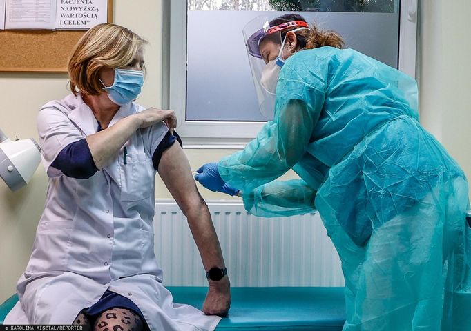 Szczepionkę przyjęło w Polsce 134,5 tys. lekarzy na 142,3 tys. z prawem do wykonywania zawodu