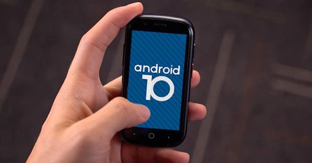 Nadchodzi Jelly 2. To najmniejszy smartfon z Androidem 10