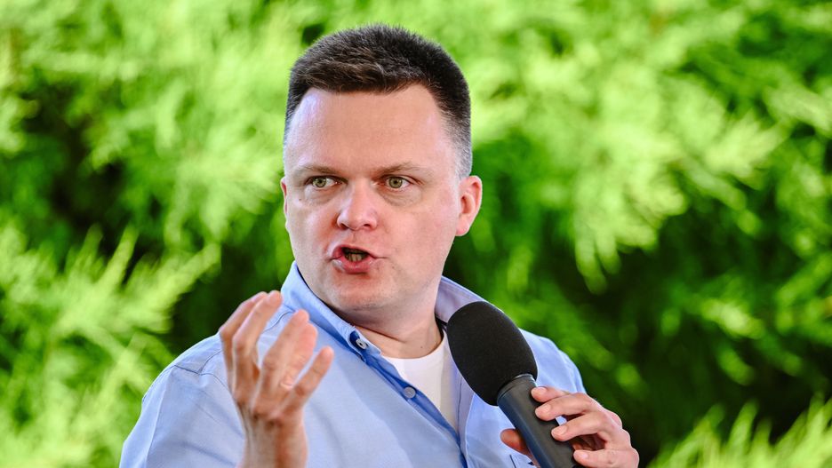 Tczew, 07.07.2023. Lider Polski 2050 Szymon Hołownia podczas spotkania otwartego z mieszkańcami Tczewa, 7 bm. w Tczewie. (sko) PAP/Marcin Gadomski