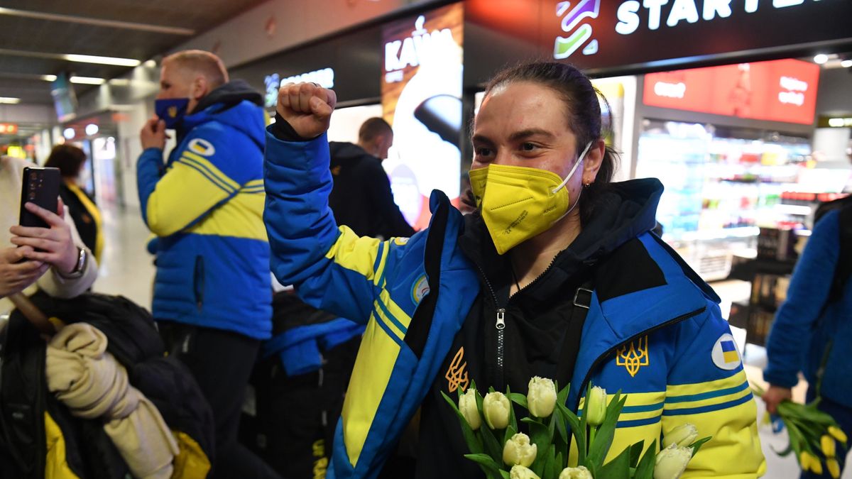 przywitanie ukraińskich paraolimpijczyków na Okęciu