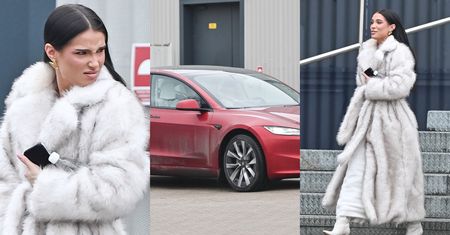 Nadąsana Natsu pakuje się w białym futrze do elektryka za 200 TYSIĘCY zł. Powinna zahaczyć o myjnię? (ZDJĘCIA)