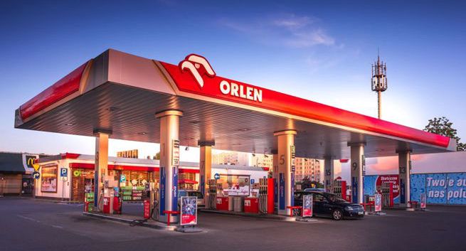 Orlen z mniejszymi wpływami i zyskiem. Optymalizuje inwestycje