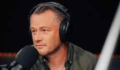 mBank obnaża metody działania oszustów. Narratorem Jarosław Kuźniar