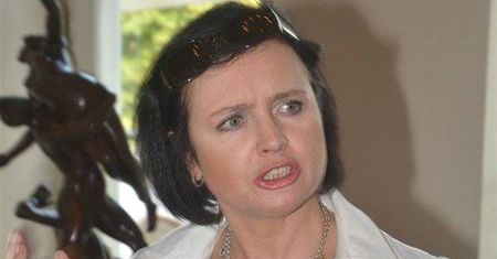 Jolanta Fajkowska: O jeden guziczek za daleko!
