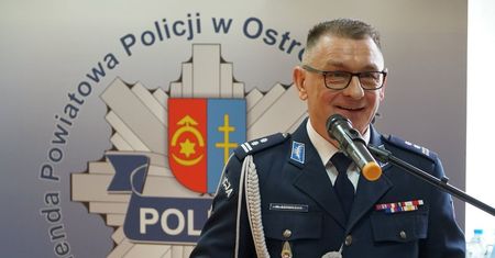 Nowy komendant w Ostrowcu Świętokrzyskim. Dariusz Kuroś przejmuje obowiązki po Wojciechu Szymczaku