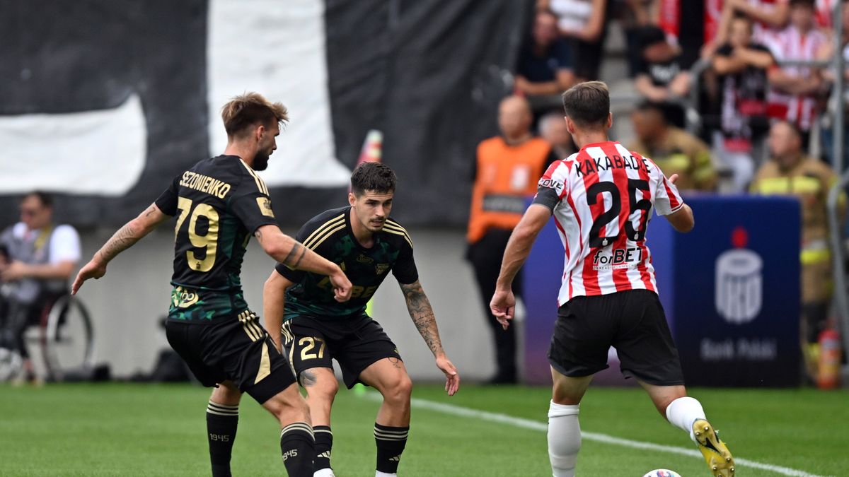 PAP / Art Service / Na zdjęciu: Lechia Gdańsk dużo strzela, ale jeszcze więcej traci