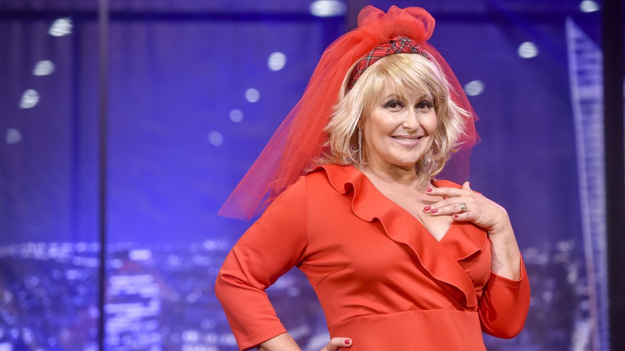 Katarzyna Skrzynecka z dekoltem. Poprosiła męża, by zrobił jej "fajne zdjęcie"