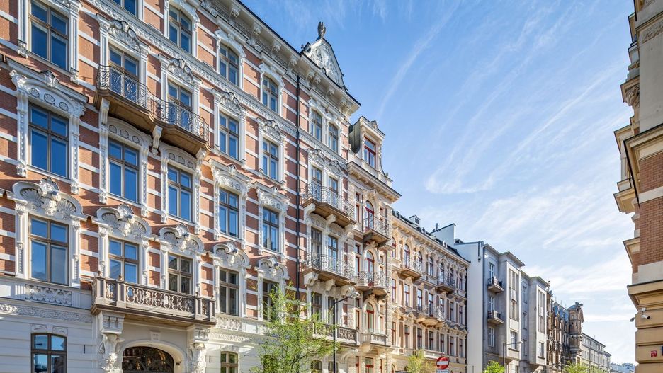 Warszawa. Kamienicy przy ulicy Foksal odzyskały dawny blask. Koniec rewitalizacji. (fot. Marcin Czechowicz)