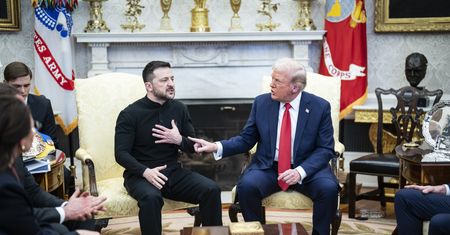 Bloomberg: Trump zmusza Zełenskiego do rozejmu, aby przejść do umowy ws. surowców