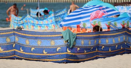 Na plaży nudystów panują niepisane zasady. Sprawdź, co jest zakazane