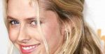 Teresa Palmer odpiera ataki zombie
