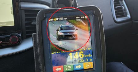 146 km/h przy ograniczeniu do 50 km/h. 27-latek słono za to zapłaci