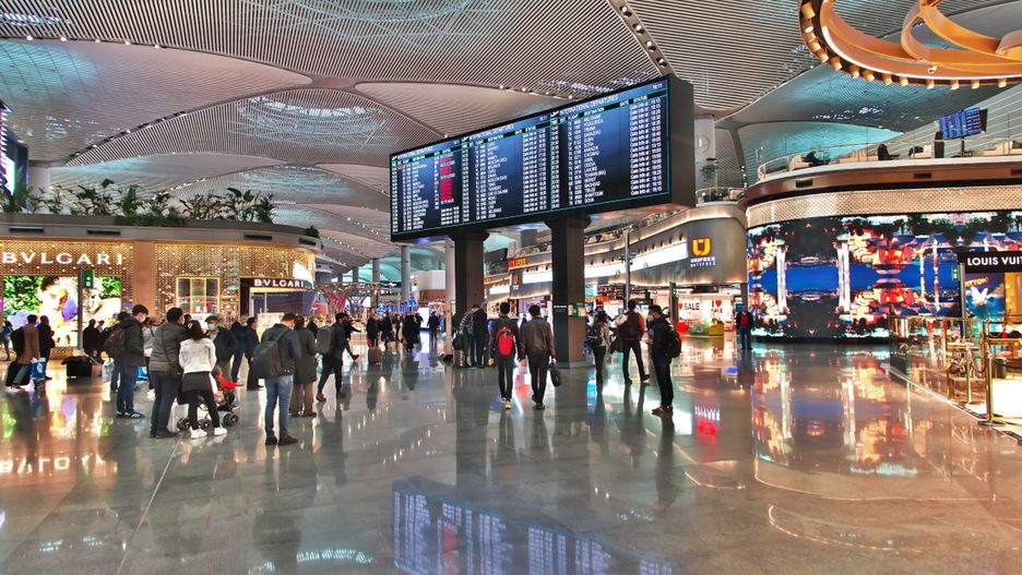 Kobieta utknęła na lotnisku w Stambule