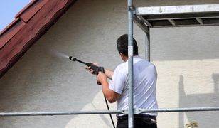 Jak i czym czyścić elewację domu?