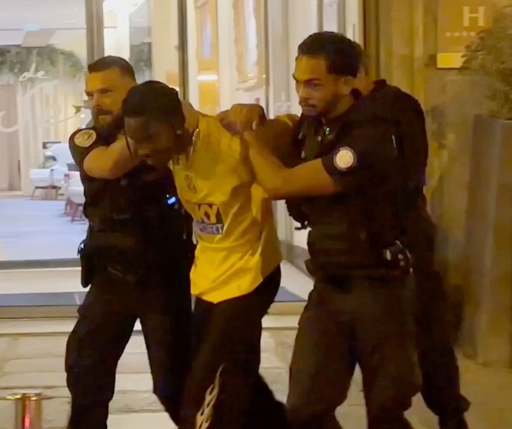 Aresztowanie Travisa Scotta