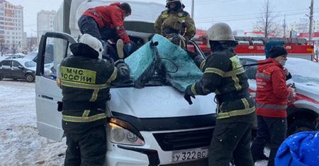 Rosja. Rzucił się z 23. piętra. Przeżył