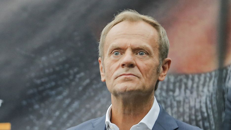 Donald Tusk doczekał się własnego słowa dzięki kreatywności paskowego TVP