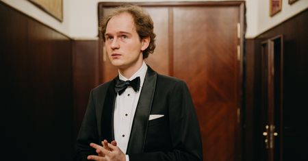 Matematyczny geniusz za fortepianem. Piotr Pawlak otrzymał owacje na stojąco