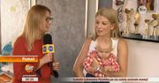 Ciężarna Izabella Łukomska-Pyżalska z dziećmi w kąciku zabaw