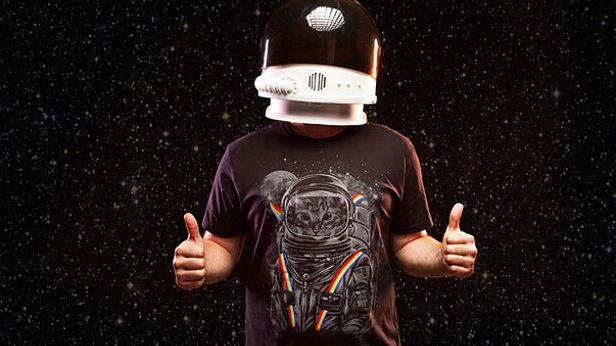 Sherloch Ness, Pac-Man, Iron Man, ewolucja. 20 najfajniejszych koszulek na lipiec 1