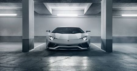 Targi w Paryżu bez Lamborghini. Kolejny producent rezygnuje z francuskiej wystawy
