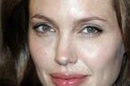 Angelina Jolie płacze przed kamerami