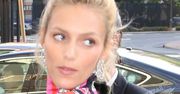 Anja Rubik na gali w Nowym Jorku znów skupiła na sobie całą uwagę. To za sprawą sukni wartej fortunę! [zdjęcia]