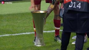 Mancini uderzył kolegę z drużyny Dziwna sytuacja podczas fety Romy po finale LKE