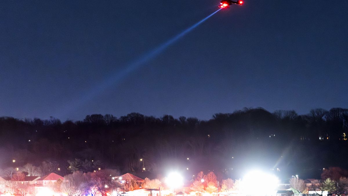 Akcja ratunkowa po katastrofie lotniczej w Waszyngtonie