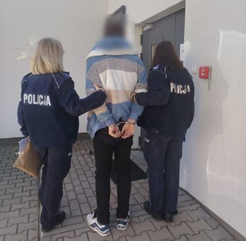 Poznań: Seryjny włamywacz do sklepów zatrzymany przez policję