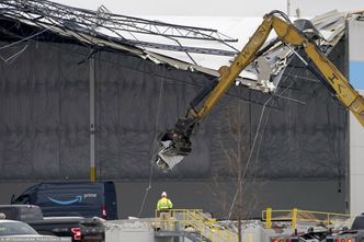 Katastrofa w magazynie Amazon. Ludzie pod gruzami