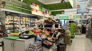 Popularna sieć handlowa sprzedana. Mają w Polsce ok. 1000 sklepów