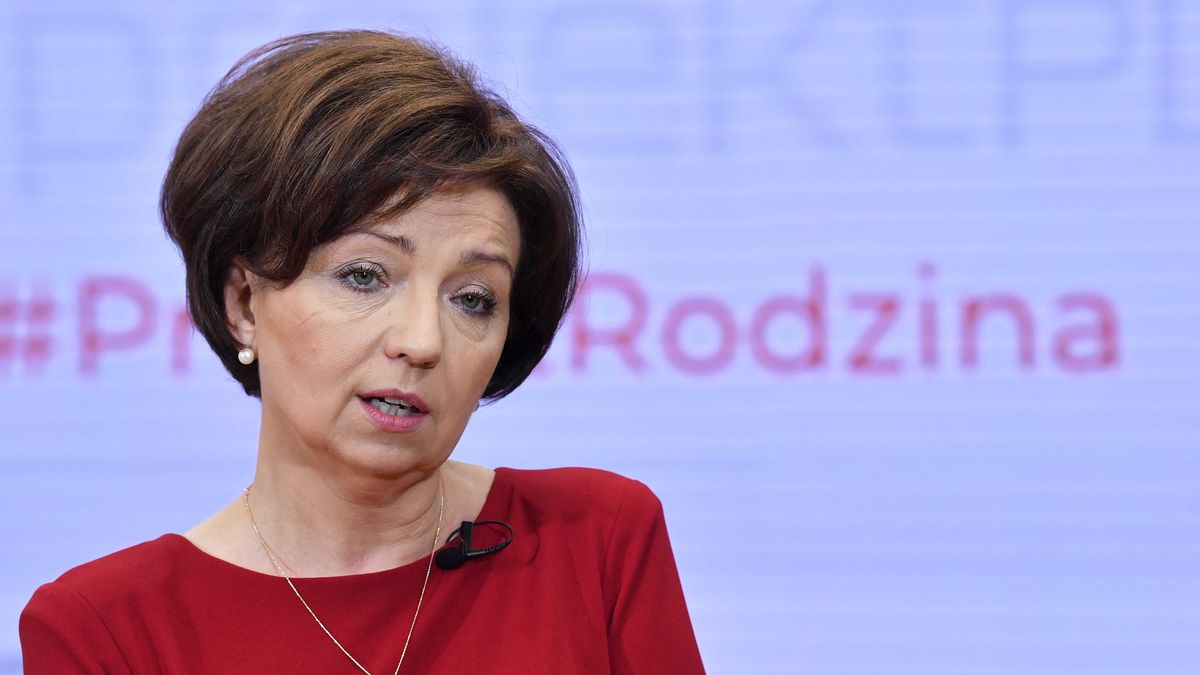 Warszawa, 17.05.2021. Minister rodziny i polityki społecznej Marlena Maląg podczas konferencji międzynarodowej pt. "Rozwiązania prorodzinne w czasach powszechnej cyfryzacji" zorganizowanej przez Projekt PL, 17 bm. w Warszawie. (aldg) PAP/Radek Pietruszka