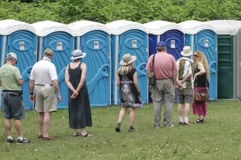 Zbierają ludzki mocz. To nie żart. Przełomowe rozwiązanie?