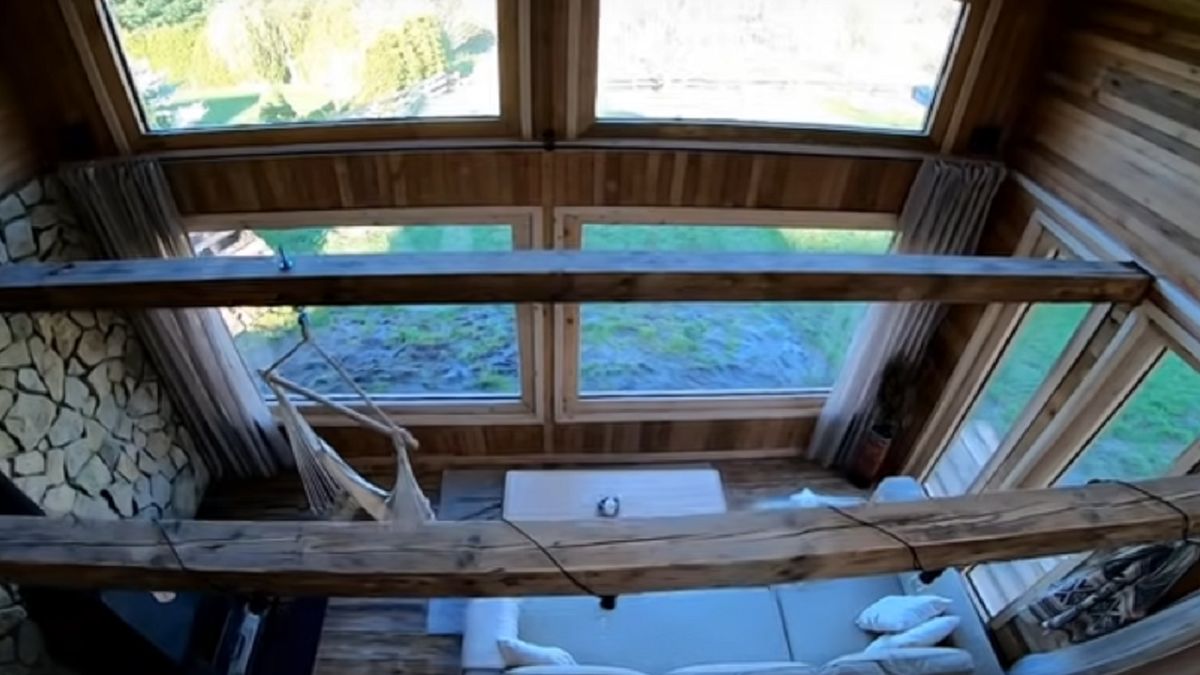 Dom kosztował 6 tys. złotych.