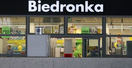 Biedronka przy Rynku Głównym w Krakowie. Sieć otwiera sklep w zabytkowym budynku