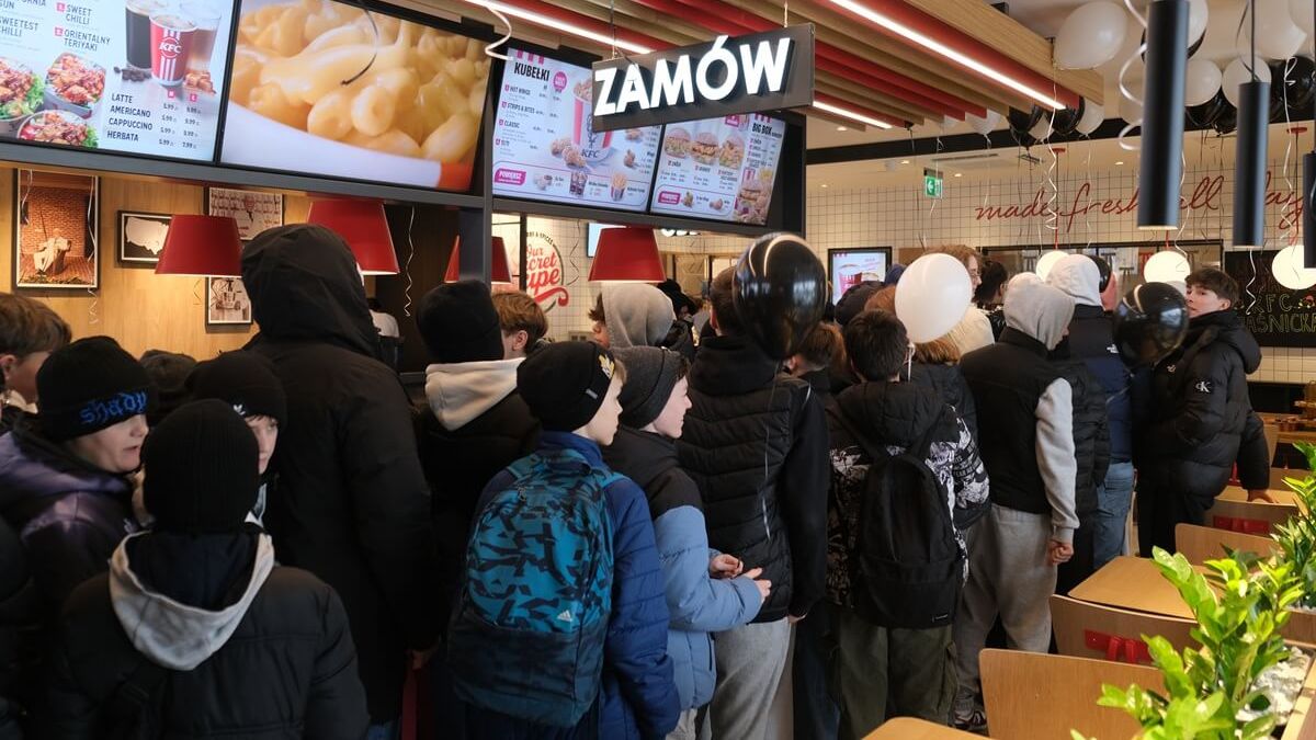 Tłumy na otwarciu KFC przy al. Kraśnickiej w Lublinie
